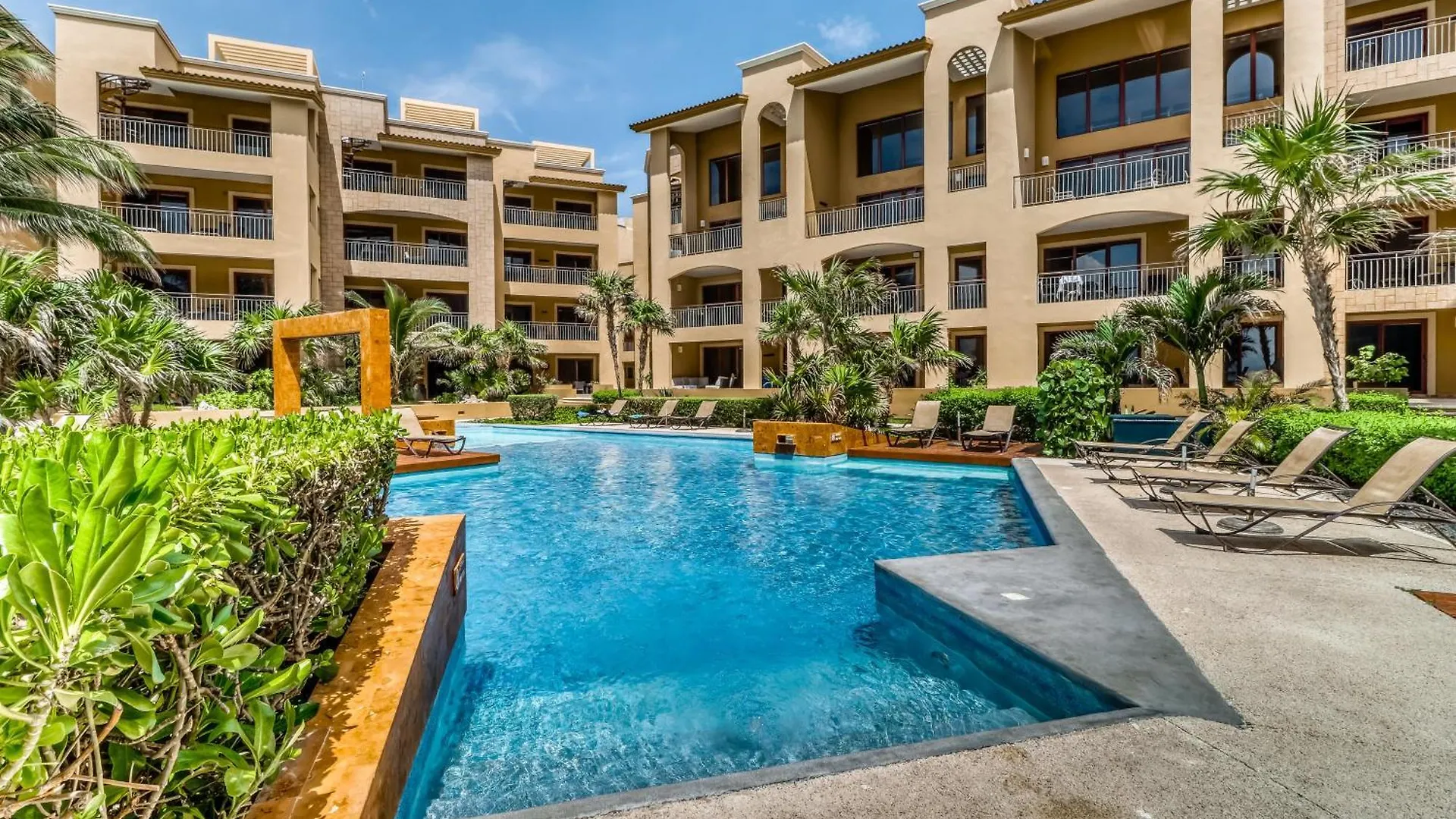 Daire Residences El Faro, Surf 207 Playa del Carmen