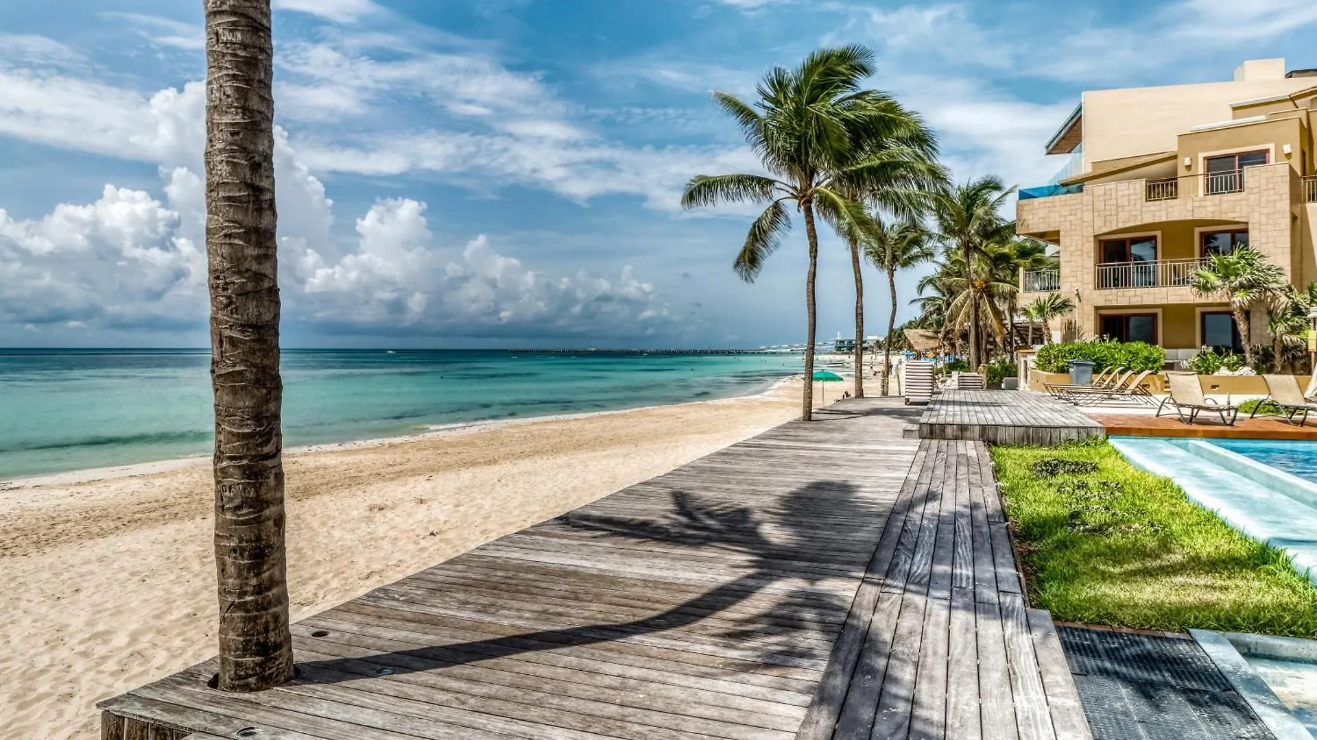 Residences El Faro, Surf 207 Playa del Carmen Apartment