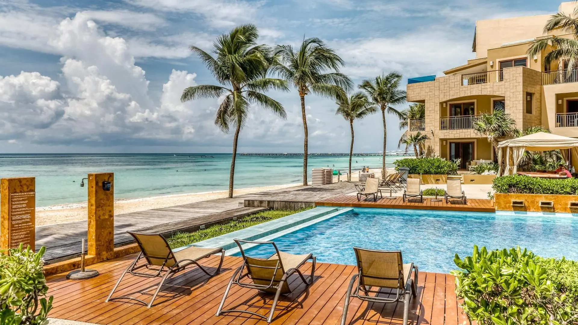 Residences El Faro, Surf 207 Playa del Carmen Apartment