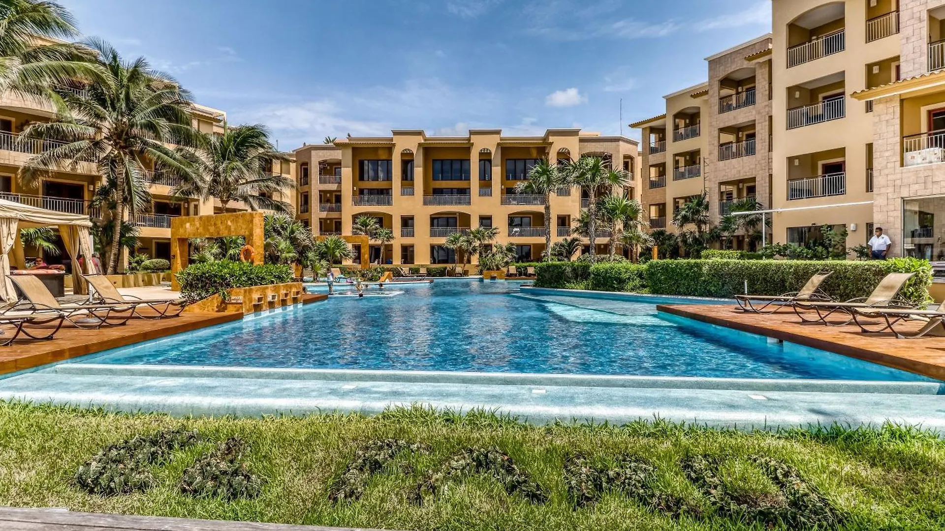 Residences El Faro, Surf 207 Playa del Carmen Apartment